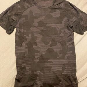 Men's Lululemon Shirt